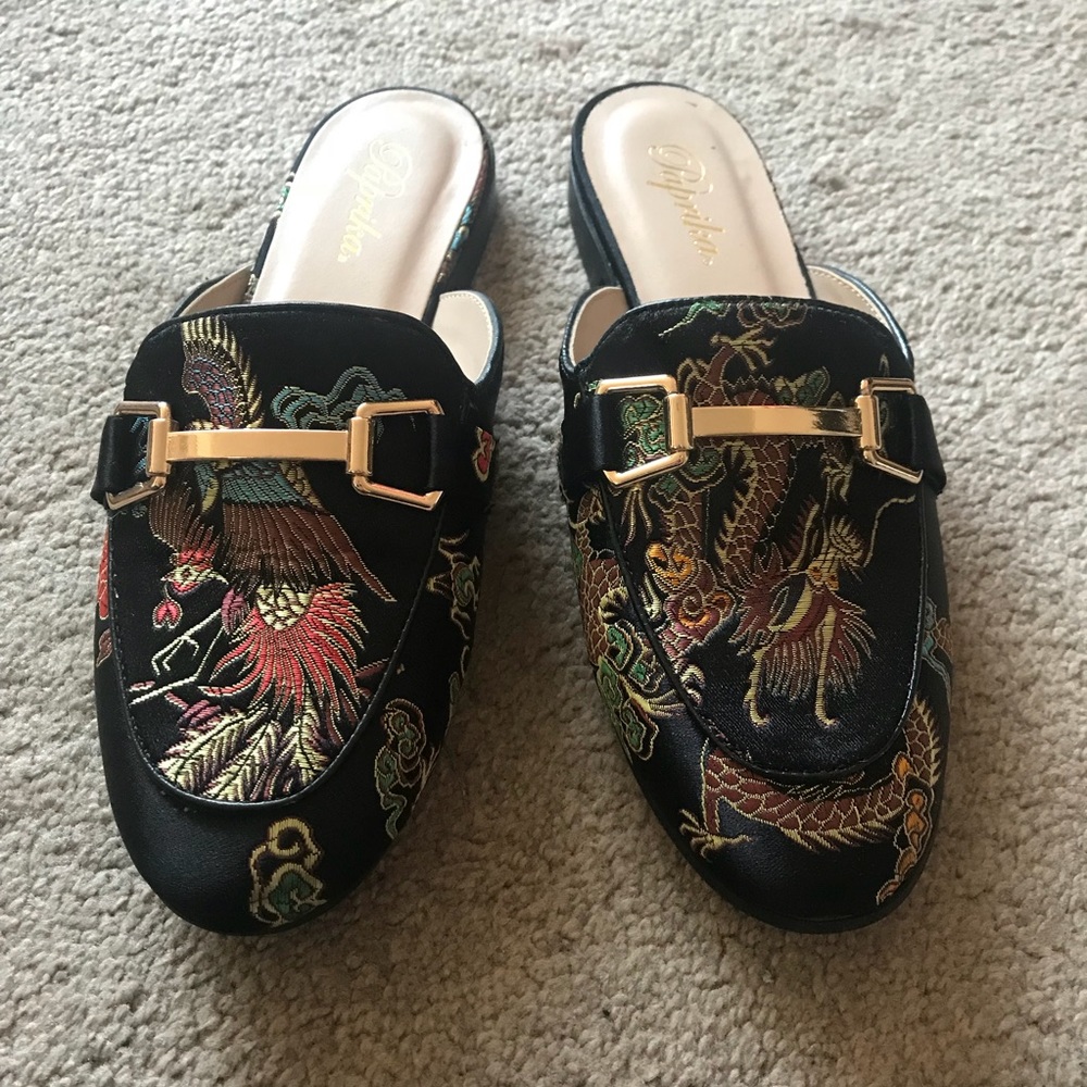 Slide on loafers 🐉